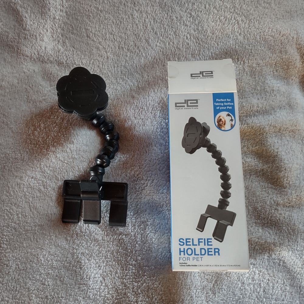 Black Selfie Holder for Pet